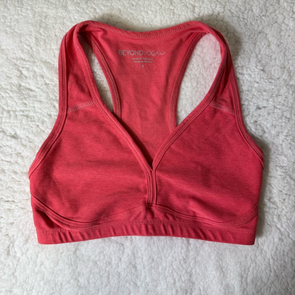Beyond Yoga Coral Racerback‎ Sports Bra Size Small Made in USA